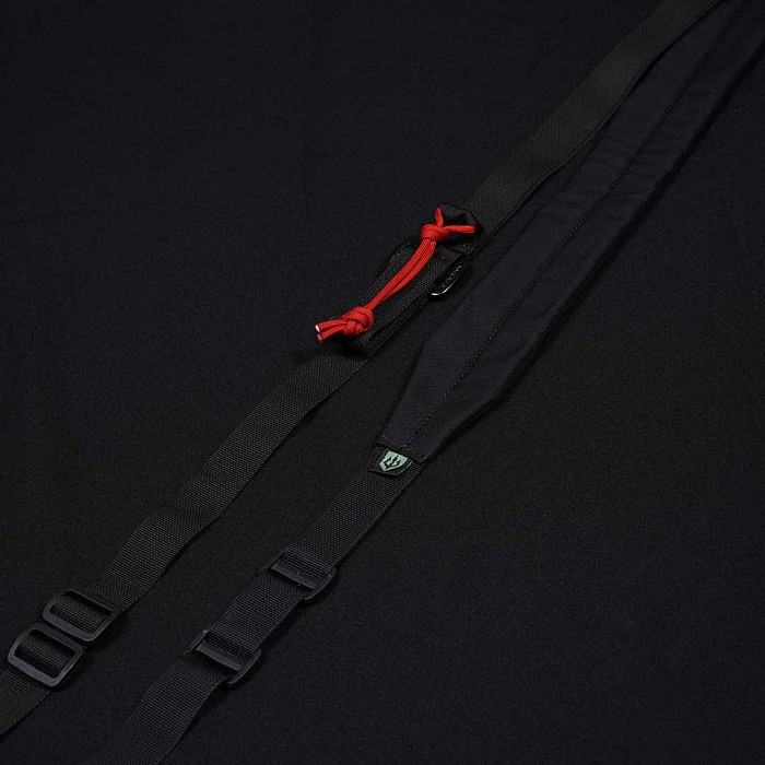 Black Trident Two-Point Sling